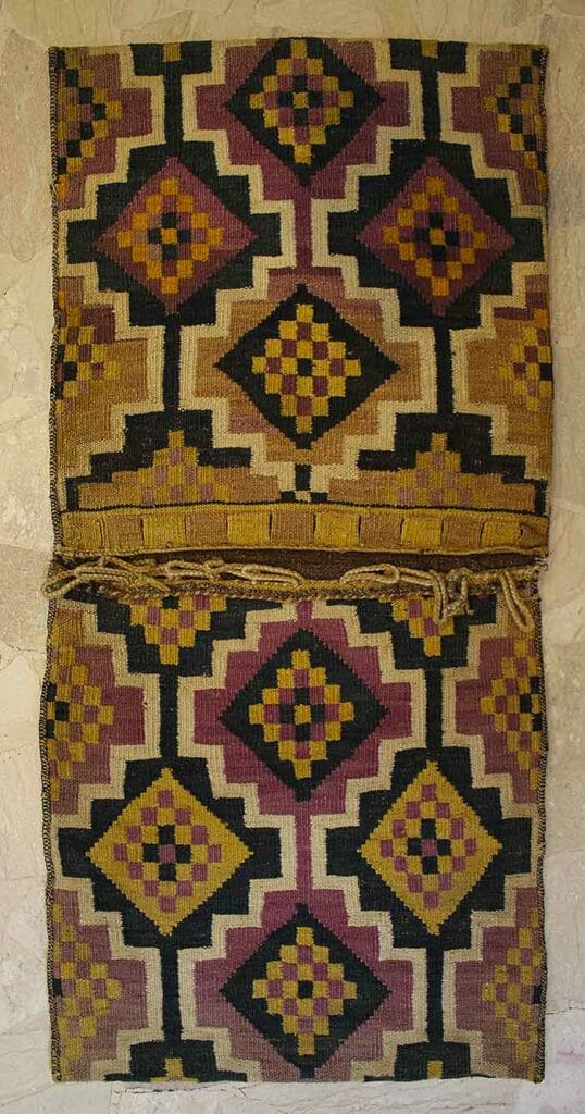 Sacca Kilim di origine Uzbeka  Misura 111x52 Cod. 2170