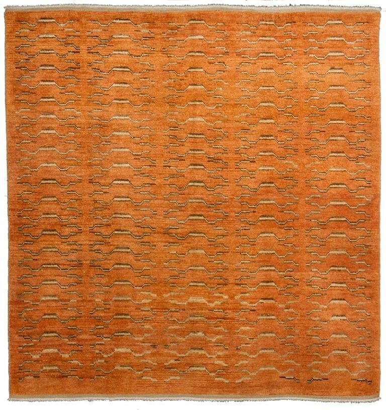 Disegno di pelle tigrata su tappeto tibetano di recente manifattura. Misure: 185×178 cm Codice: 2933