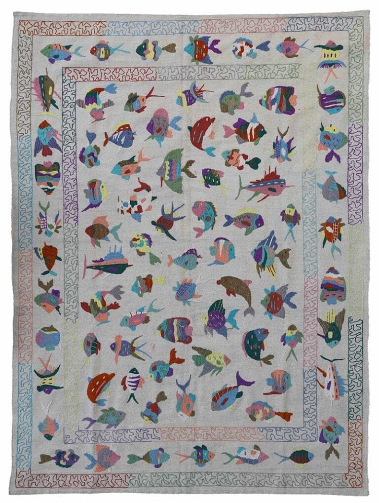 Tappeto kilim in lana 277×206 cm con decine di pesci multicolore su fondo grigio, cod. 3539, realizzato a mano